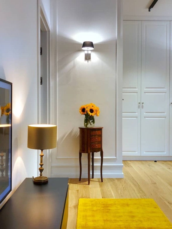 Tom Sawyer’s Old Town Apartment